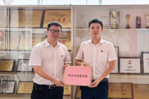 走訪慰問傳黨情，組織關(guān)懷聚人心